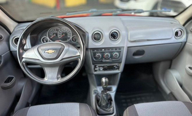 GM - Chevrolet PRISMA  Sed. Maxx/ LT 1.4 8V ECONOF. 4p 2012 Gasolina-7