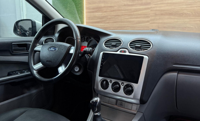 Ford Focus 1.6 S/SE/SE Plus Flex 8V/16V  5p 2013-9