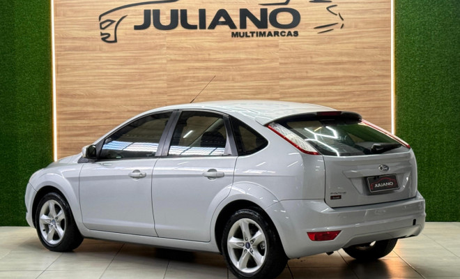 Ford Focus 1.6 S/SE/SE Plus Flex 8V/16V  5p 2013-2