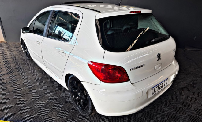 Peugeot 307 Presence 2.0 Flex 16V 5p Aut. 2011 Flex-0