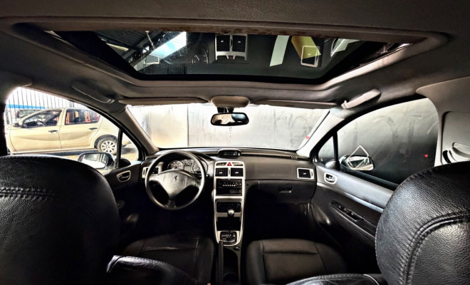 Peugeot 307 Presence 2.0 Flex 16V 5p Aut. 2011 Flex-5