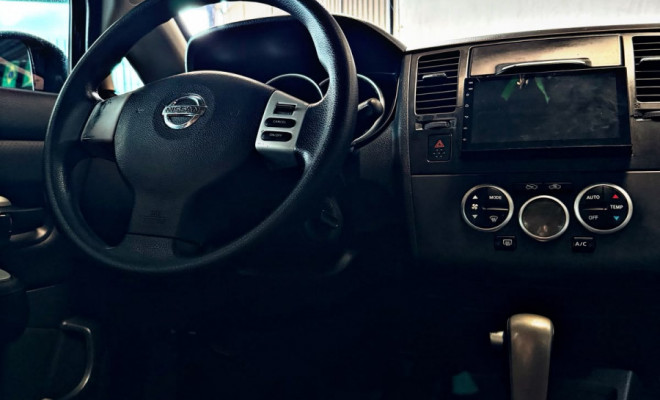 Nissan TIIDA Sedan 1.8 16V Flex Fuel 4p 2012 Flex-4