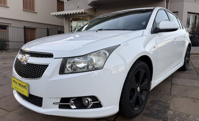 GM - Chevrolet CRUZE HB Sport LT 1.8 16V FlexP. 5p Aut 2013 Flex-0