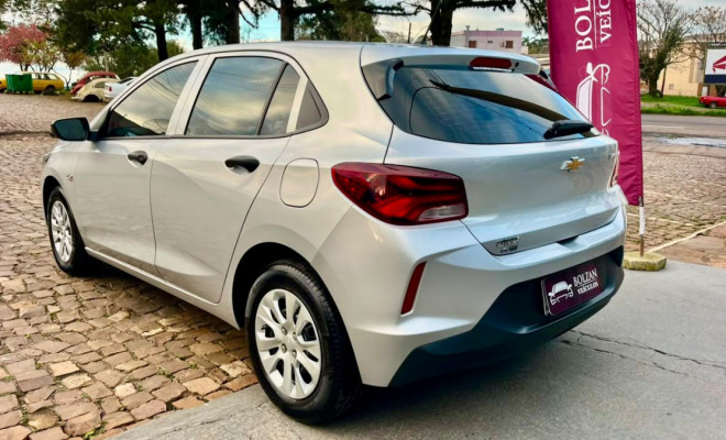 GM - Chevrolet Onix Plus 1.0 Turbo AT NB 2020 Flex-4