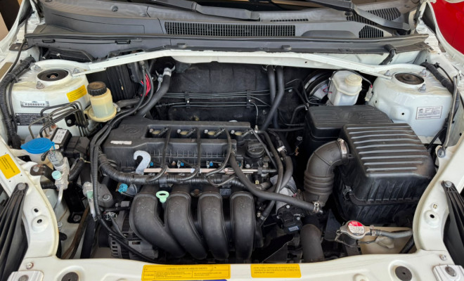 LIFAN X60 1.8 16V 128cv 5p Mec. 2015 Gasolina-8