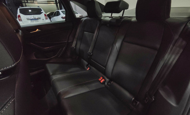 VW - VolksWagen JETTA R-Line 250 TSI 1.4 Flex 16V Aut. 2018 Flex-9