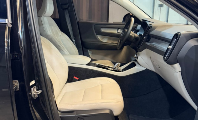 Volvo XC 40 T-4 INSCRIPTION 2.0 190cv FWD 2020 Gasolina-13