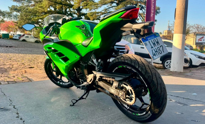 KAWASAKI NINJA 300 2015 Gasolina-2