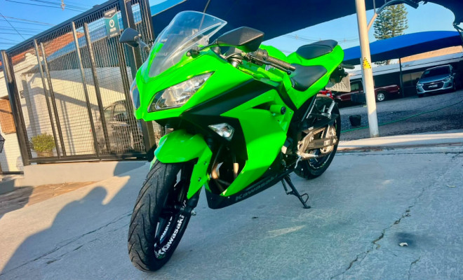 KAWASAKI NINJA 300 2015 Gasolina-1