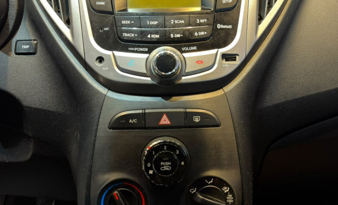 Hyundai HB20 Unique 1.0 Flex 12V Mec. 2014 Flex-11