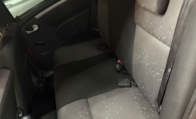Renault LOGAN Expression Hi-Flex 1.6 8V 4p 2011-9