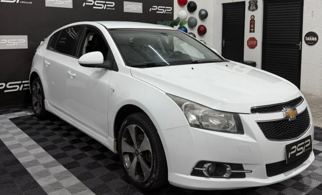 GM - Chevrolet CRUZE HB Sport LT 1.8 16V FlexP. 5p Aut 2014 Flex