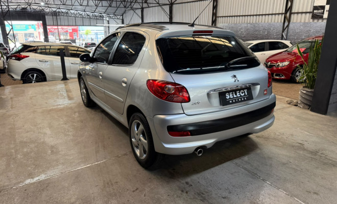 Peugeot 207 QUIKSILVER 1.4 Flex 8V 5p 2010 Flex-2