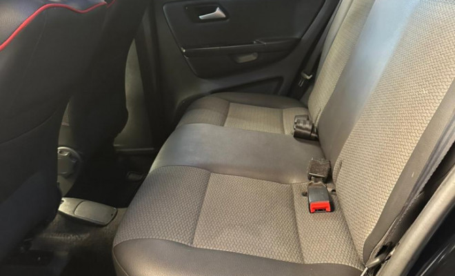 VW - VolksWagen Fox Rock in Rio 1.6 Mi Total Flex 8V 5p 2016 Flex-8
