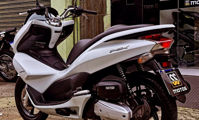 HONDA PCX 150cc ano 2015 automatica-1