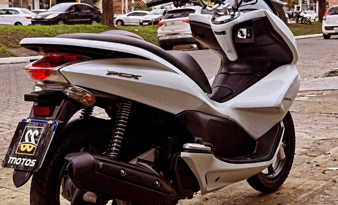 HONDA PCX 150cc ano 2015 automatica-2