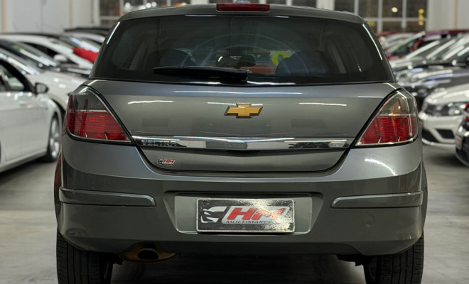 GM - Chevrolet Vectra GT 2.0 MPFI 8V FlexPower Mec. 2010 Flex-16