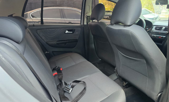 VW - VolksWagen Fox 1.0 Mi Total Flex 8V 5p 2012 Flex-9