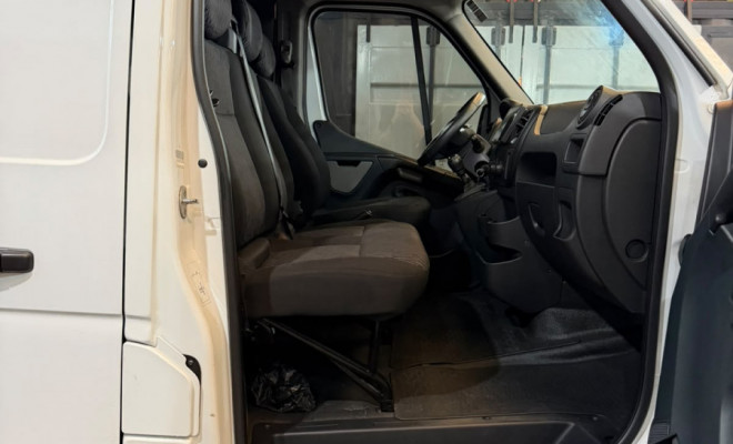 Renault Master 2.3 dCi Chassi 16V Diesel 2023 Diesel-12