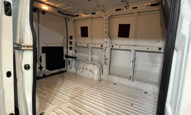 Renault Master 2.3 dCi Chassi 16V Diesel 2023 Diesel-13