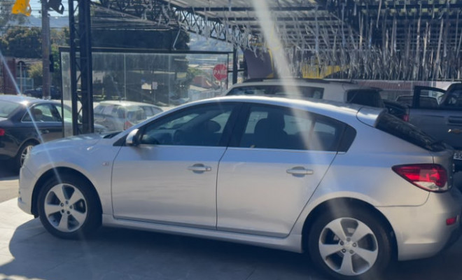 GM - Chevrolet CRUZE HB Sport LT 1.8 16V FlexP. 5p Mec 2014 Flex-2