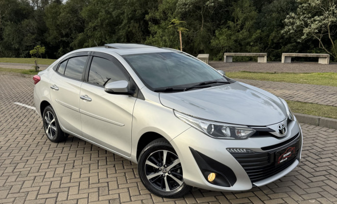 Toyota YARIS XLS Connect Sed. 1.5 Flex 16V Aut. 2020 Flex-1