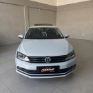 Jetta Comfortline 1.4 TSI Aut. 2017 - Completíssimo, Premium e com Baixa Quilometragem!-0