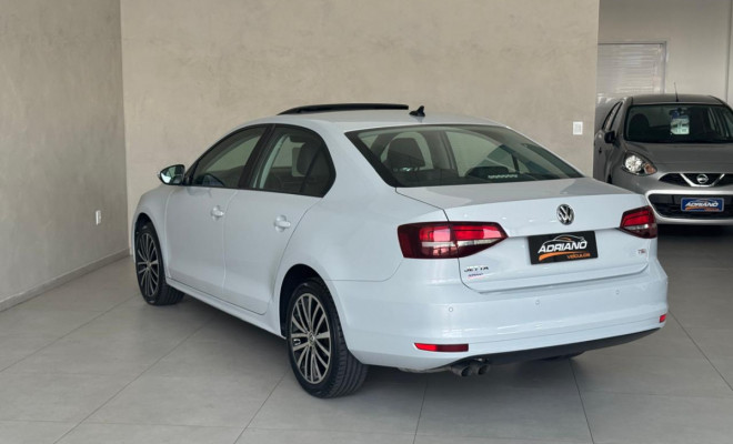 Jetta Comfortline 1.4 TSI Aut. 2017 - Completíssimo, Premium e com Baixa Quilometragem!-17