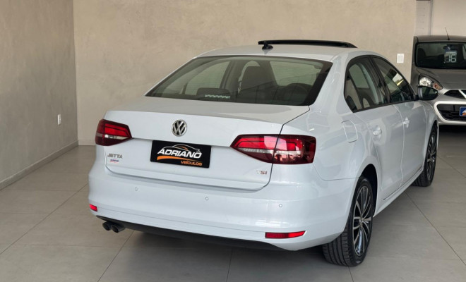 Jetta Comfortline 1.4 TSI Aut. 2017 - Completíssimo, Premium e com Baixa Quilometragem!-2