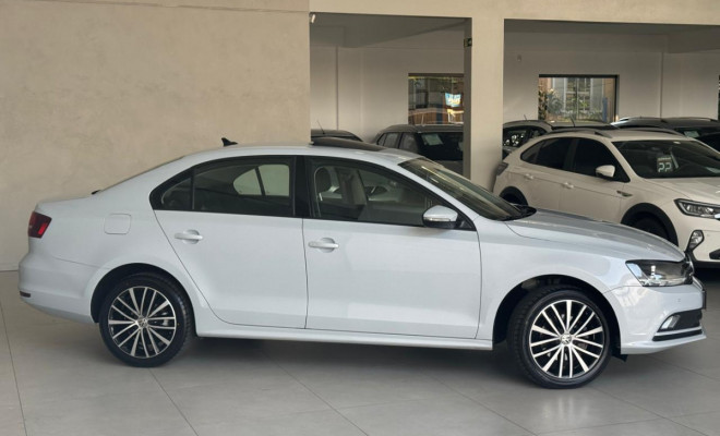 Jetta Comfortline 1.4 TSI Aut. 2017 - Completíssimo, Premium e com Baixa Quilometragem!-15