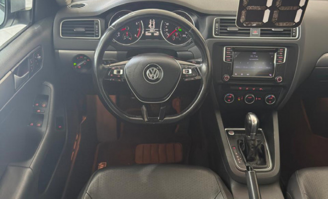 Jetta Comfortline 1.4 TSI Aut. 2017 - Completíssimo, Premium e com Baixa Quilometragem!-10