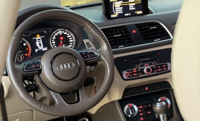 Audi Q3 2.0 TFSI Quat. 170/180cv S-tronic 5p 2014 Gasolina-4