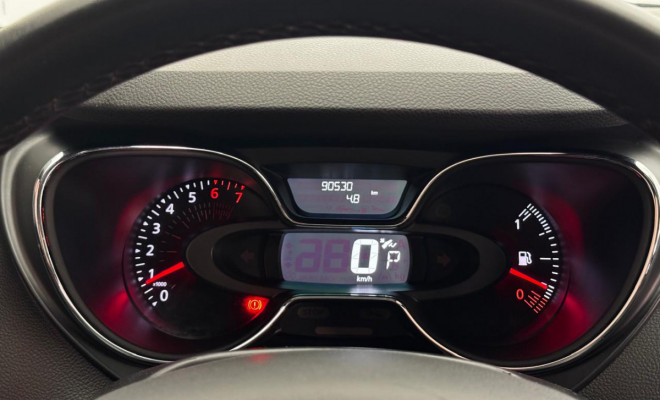Captur Intense 1.6 Aut. 2019 - Completíssima e Pronta para o seu Dia a Dia!-4