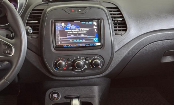 Captur Life 1.6 Aut. 2019 - Completa, Confortável e Pronta para o seu Dia a Dia!-9
