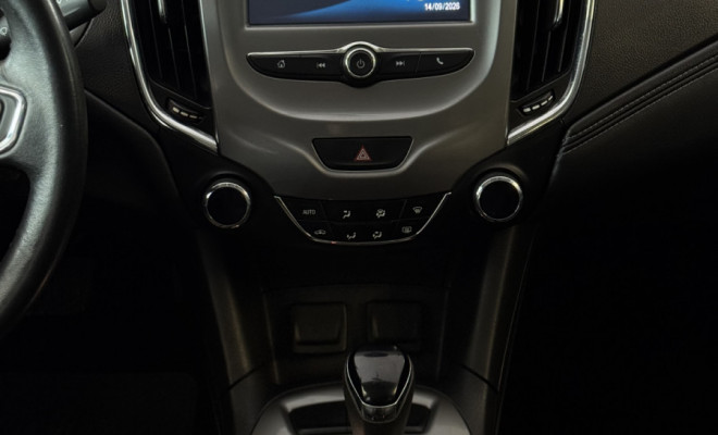 GM - Chevrolet CRUZE LT 1.4 16V Turbo Flex 4p Aut. 2018 Flex-9