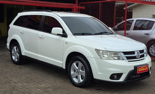 Fiat FREEMONT EMOT./PRECISION 2.4 16V 5p Aut. 2013 Gasolina-4