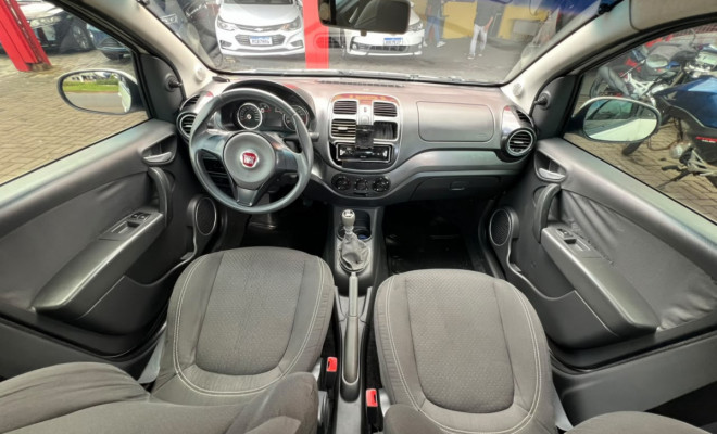 Fiat Grand Siena ATTRAC. 1.4 EVO F.Flex 8V 2013 Flex-7