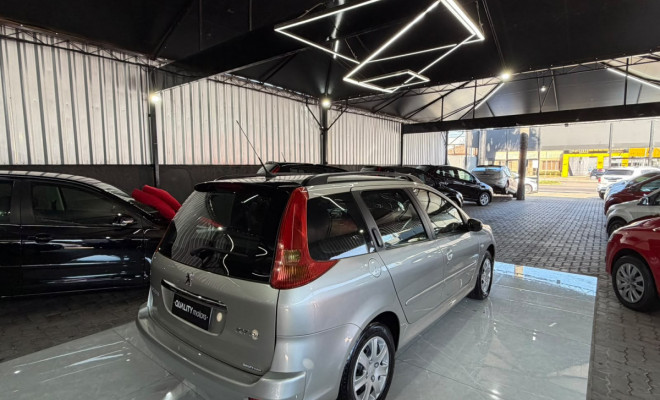 Peugeot 207 SW XR 1.4 Flex 8V 5p 2013 Flex-2