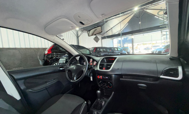 Peugeot 207 SW XR 1.4 Flex 8V 5p 2013 Flex-8