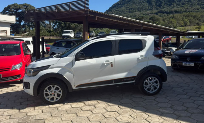 Fiat MOBI TREKKING 1.0 Flex 5p. 2024 Flex-1