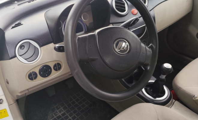 LIFAN 320 ELITE 1.3 16V 88cv 5p 2012 Gasolina-6