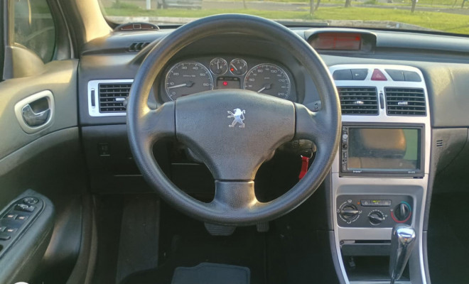 Peugeot 307 Sed. Presence 2.0 Flex 16V 5p Aut. 2010 Flex-8
