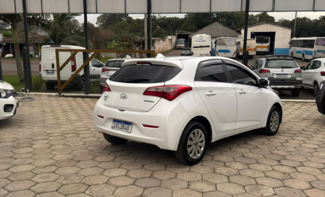 Hyundai HB20 C./C.Plus/C.Style 1.6 Flex 16V Mec. 2014 Flex-2