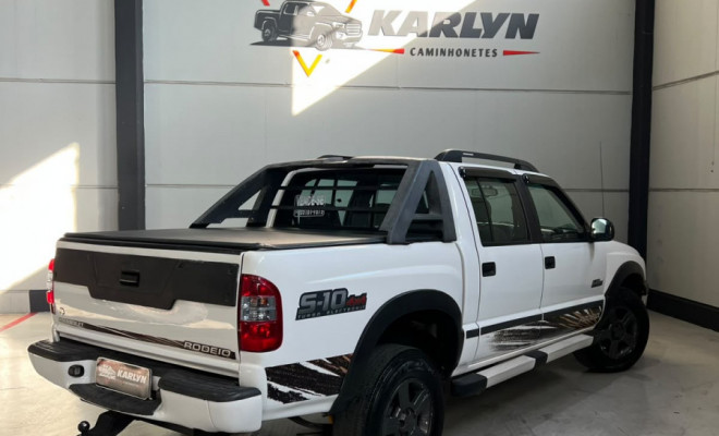 GM - Chevrolet S10 Pick-Up RODEIO 2.8 TDI 4x4 CD Dies. 2011 Diesel-0