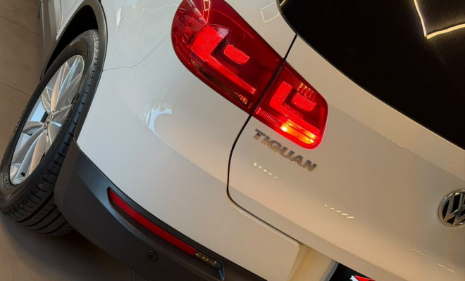 VW - VolksWagen TIGUAN 2.0 TSI 16V 200cv Tiptronic 5p 2014 Gasolina-8