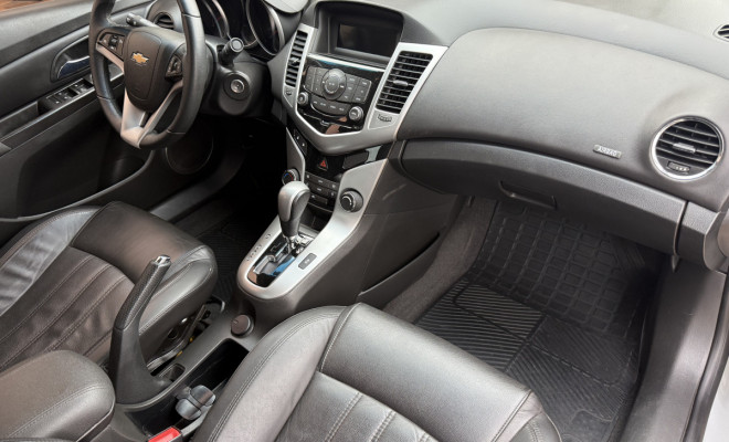 GM - Chevrolet CRUZE LT 1.8 16V FlexPower 4p Aut. 2015 Flex-5
