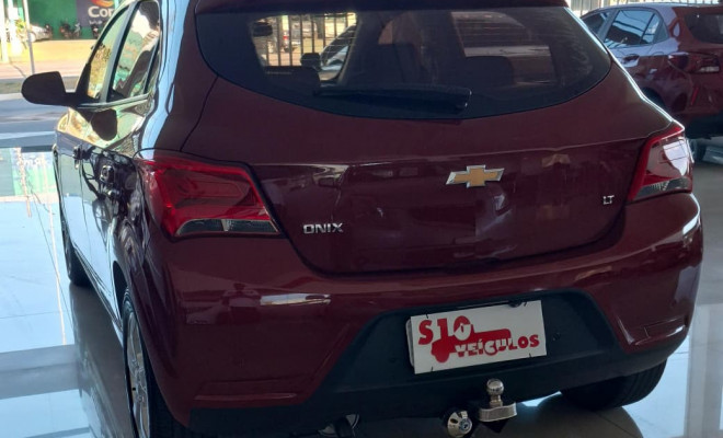GM - Chevrolet ONIX HATCH LT 1.4 8V FlexPower 5p Mec. 2019 Flex-2