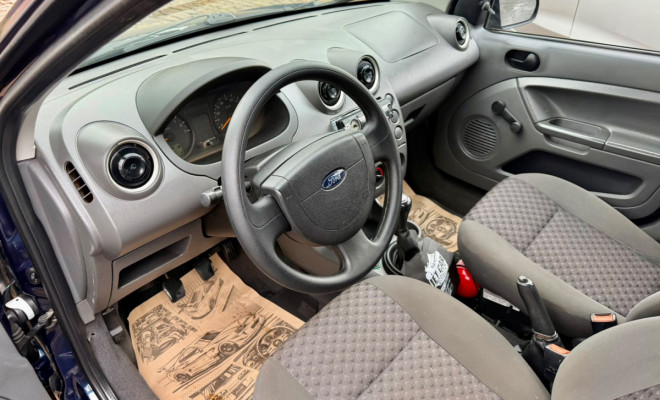 Ford Fiesta Street/ Action 1.0 8v 5p 2005 Gasolina-6