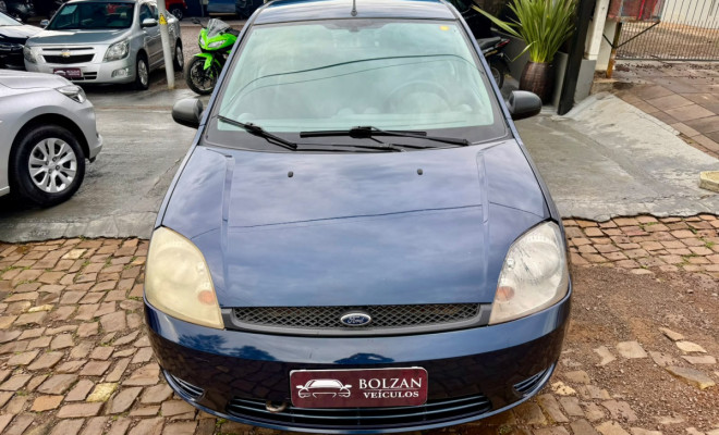 Ford Fiesta Street/ Action 1.0 8v 5p 2005 Gasolina-0