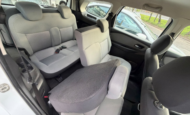 GM - Chevrolet SPIN LTZ 1.8 8V Econo.Flex 5p Mec. 2018 Flex-6